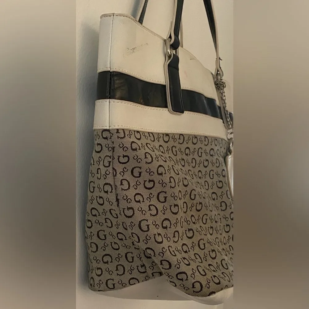 Guess Black & White Patterned Logo Tote Bag